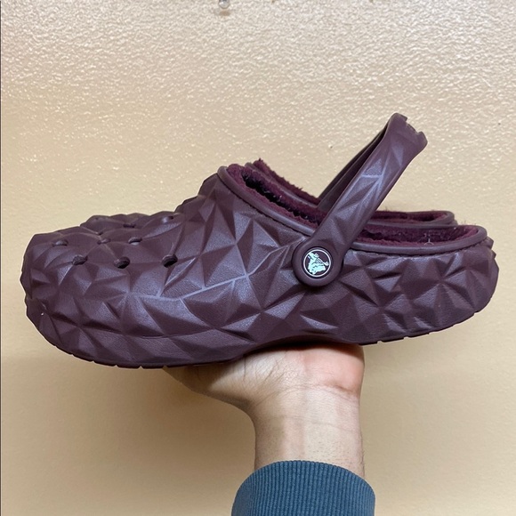 Crocs Tie Dye And Dark Cherry Geometric Fleece Lined Clogs Size 9 Bundle - Picture 8 of 15